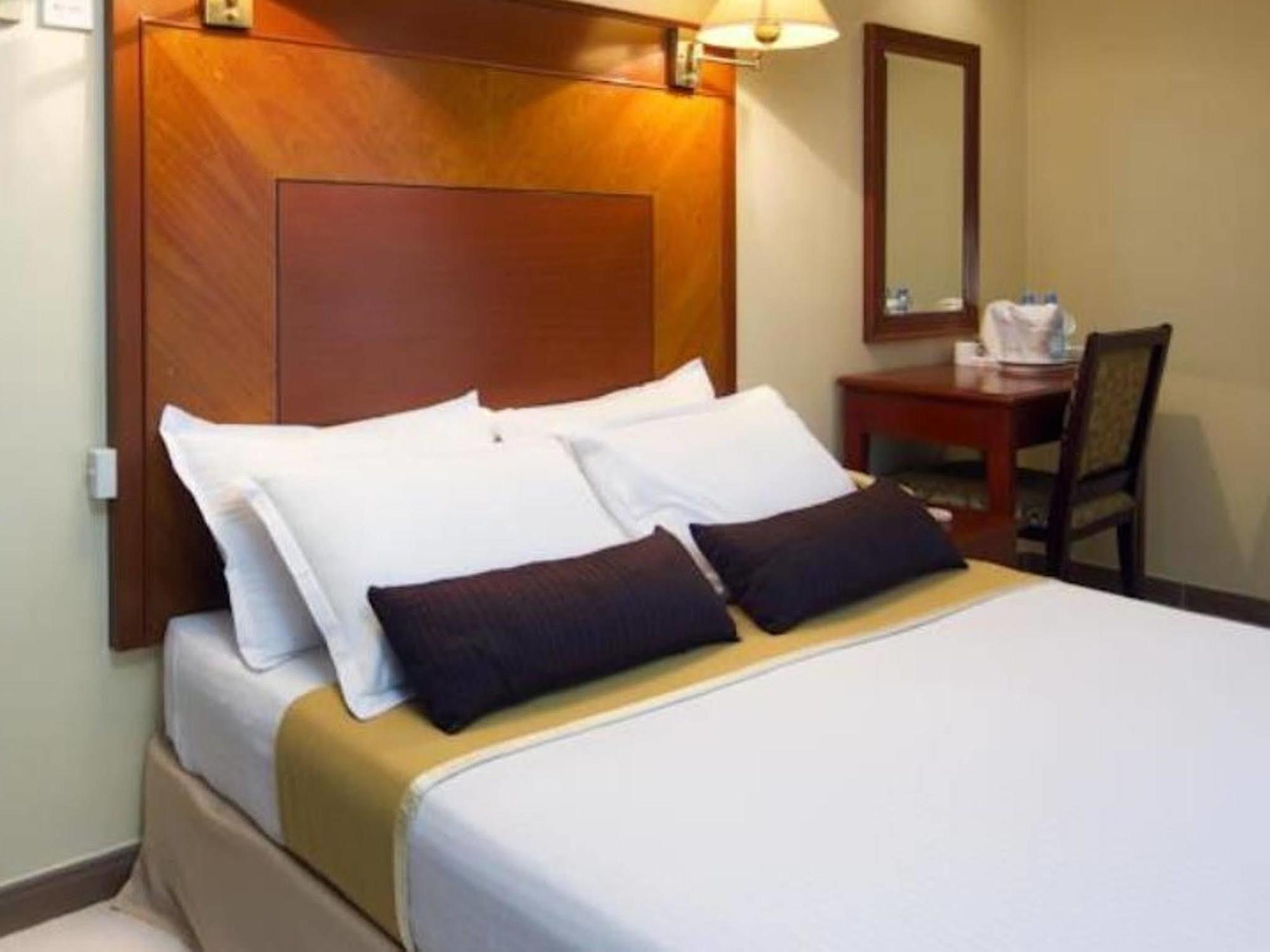 מאלה Mookai Hotel מראה חיצוני תמונה